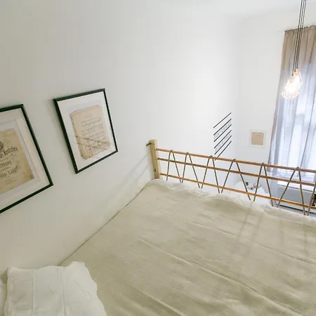 Apartment Center Loft *